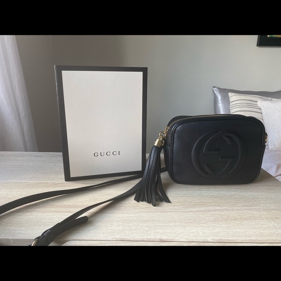 Gucci Handbags - Beautiful Gucci soho disco like new